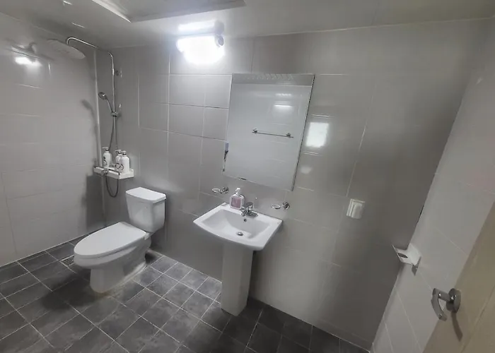 Motel Shine 2*