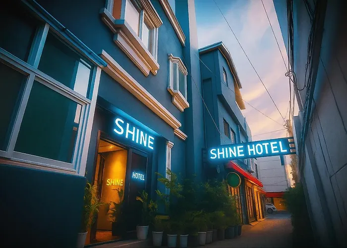Shine Motel