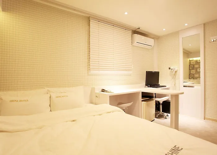 Shine Motel Seúl